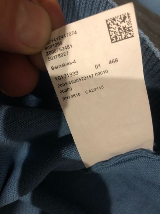 Pulovar Boss ,marimea L