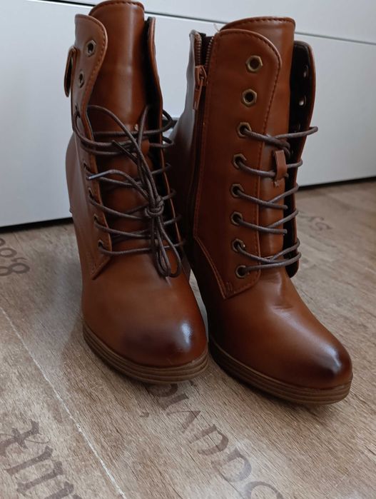 Cropp  маратонки  , боти на ток