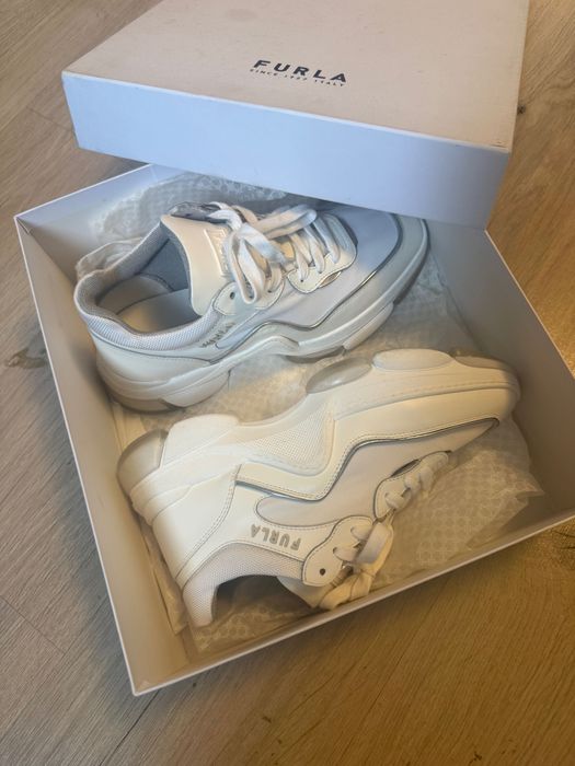 Furla маратонкии