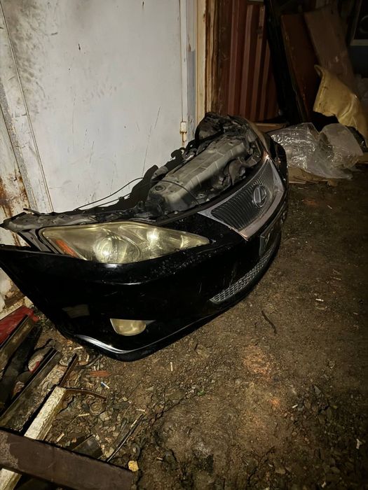 Мини ноускат на Lexus Is250