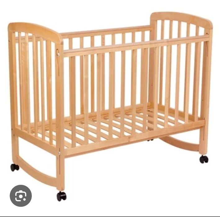 Кроватка, матрас,ванночка