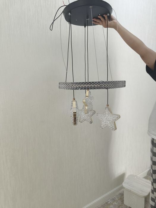 Люстра со звездами