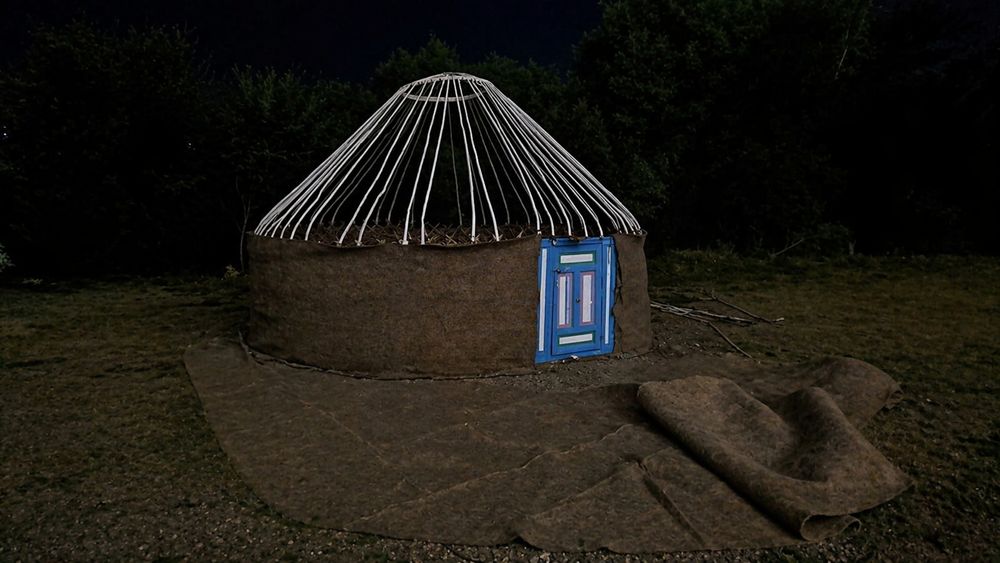 Киіз үй сатылады