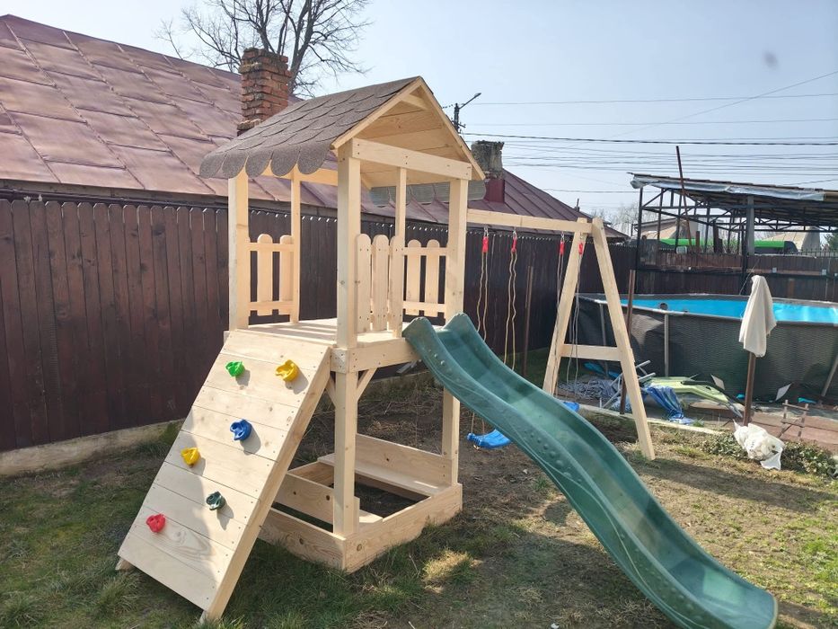 Executam la comanda locuri de joaca pentru copii.