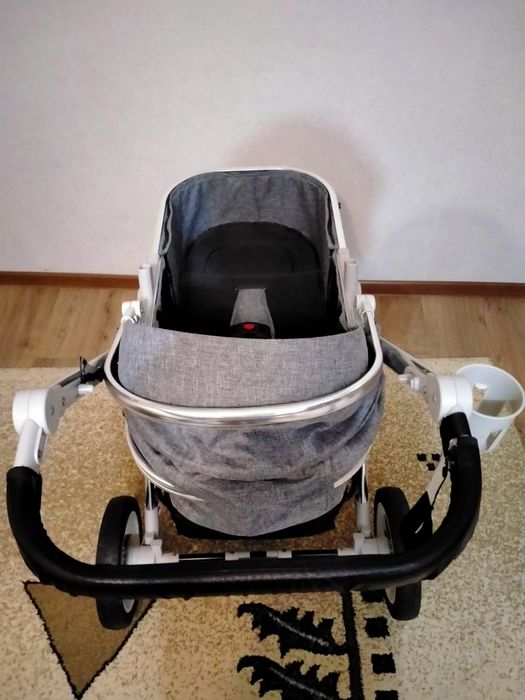 Детская универсальная  коляска