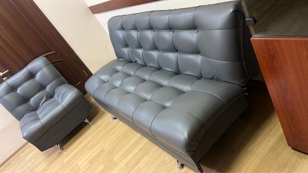 Новый комплект диван креслосымен