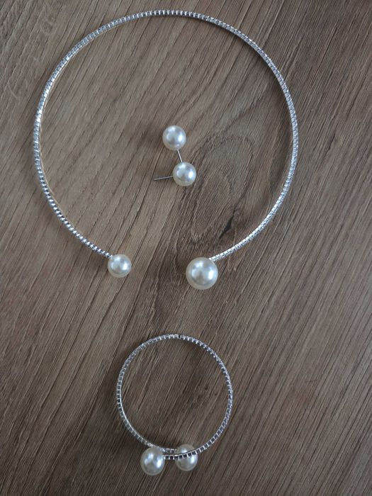 Комплект официални бижута