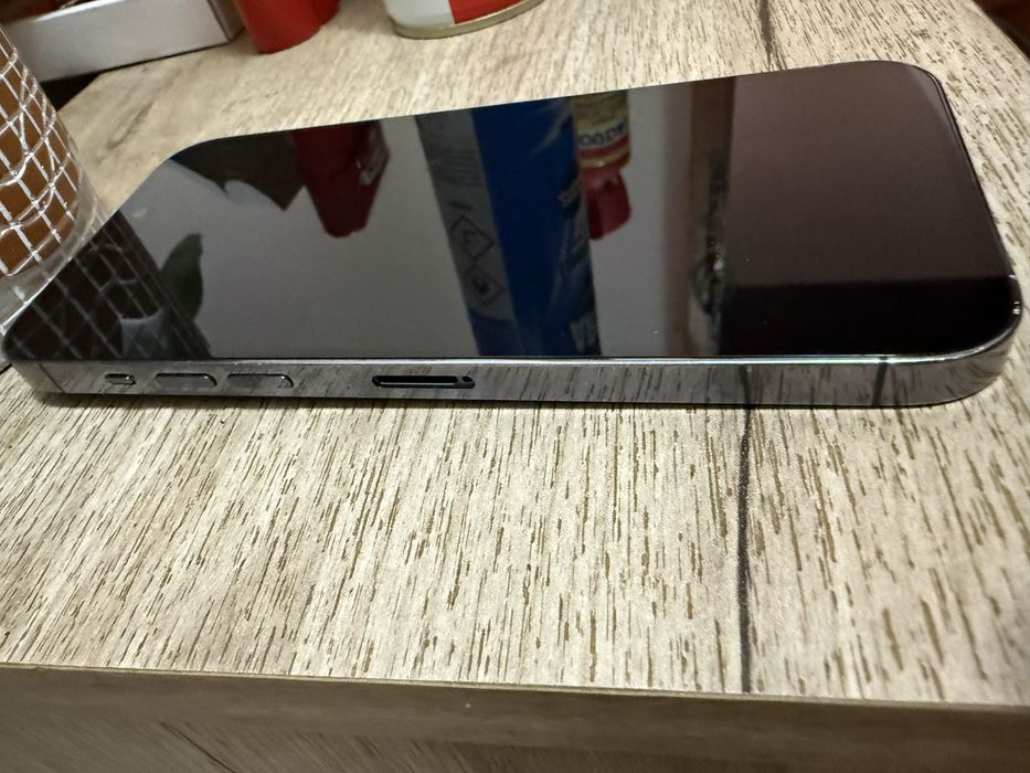 iPhone 14 Pro Max – pentru piese, placă de bază defectă