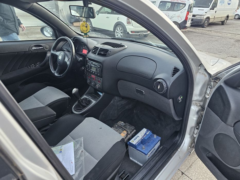 Алфа 147 1.6 Blackline на части