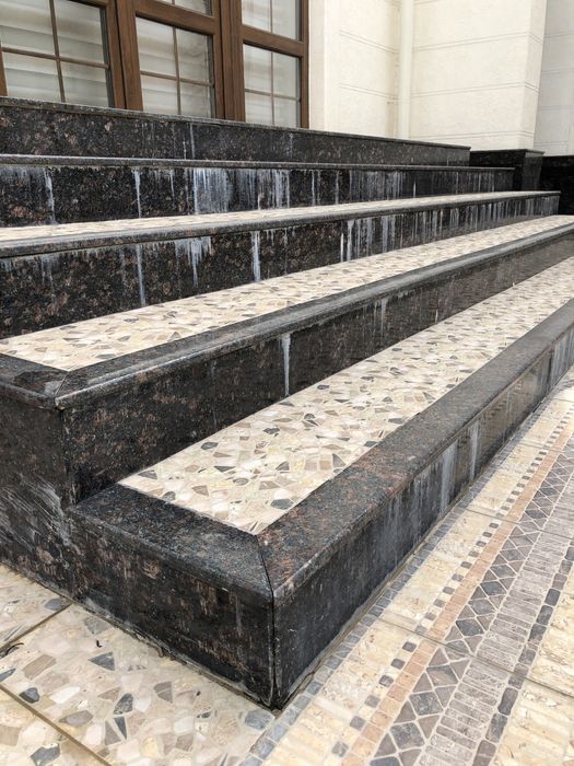 Чистка/пропитка гранита и натурального камня.