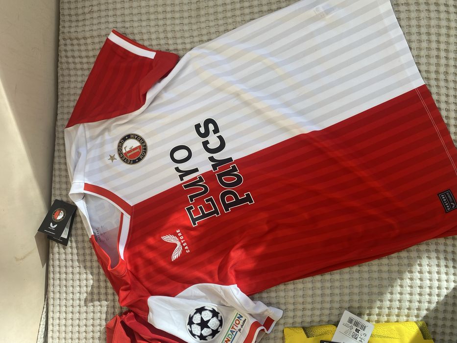 Оригинални футболни фланелки на ралични отбори