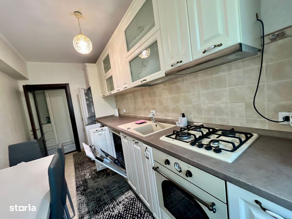 Apartament de vanzare, 2 camere, decomandat, 53 mp, CUG