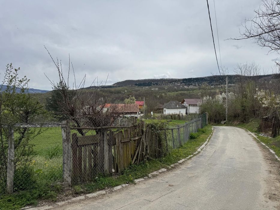 Vând teren intravilan in Bogdanesti, comuna Bujoreni, Vâlcea