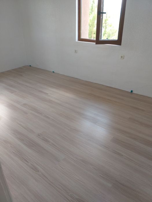 Професионален монтаж на ламинат, паркет, первази и лайсни.