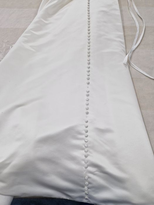 Rochie de mireasa din tafta