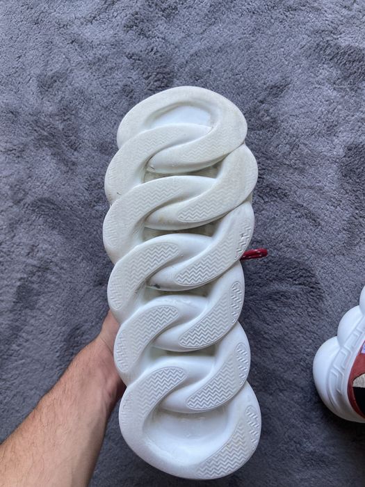Versace chain reaction 40