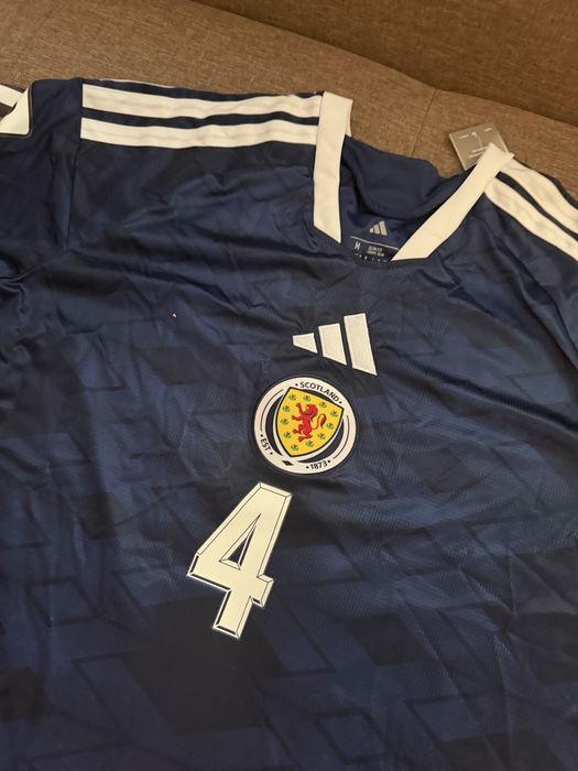 Tricou McTominay
