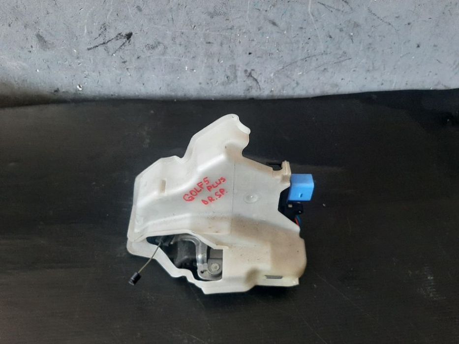 Broasca usa dreapta spate vw golf 5 plus 5m1 521