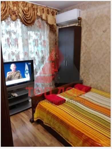 Дава се под наем Тристаен апартамент в Варна, ВИНС - 55 кв.м за 714 € - Снимка #2