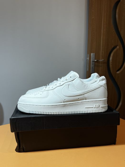 Nike Air Force 1 triple white NOU Premium 1/1