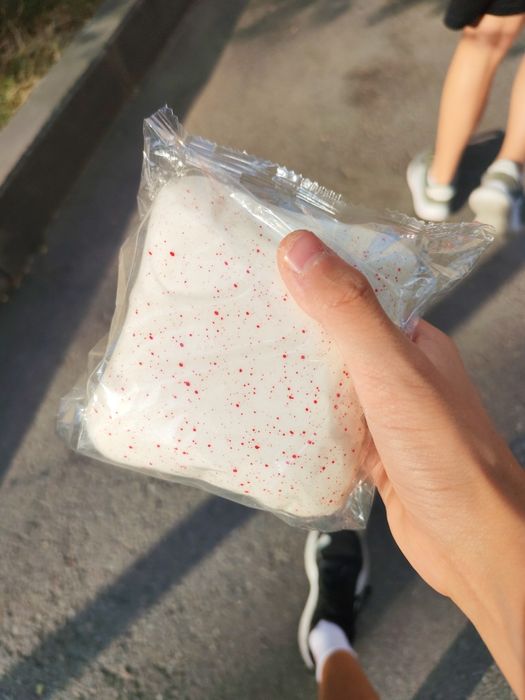 Игрушка сквиш, виде хлеба