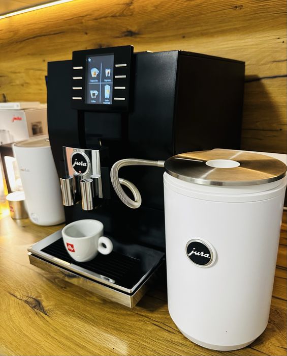 Aparat cafea espressor Jura Z6 - facelift + frigider lapte Jura + incalzitor cesti Jura