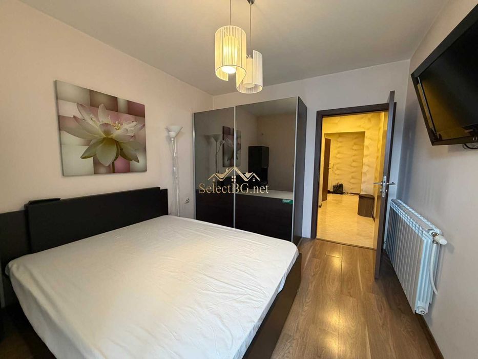 Продава се Тристаен апартамент в Велико Търново, Център - 98 кв.м за 2449 €/кв.м - Снимка #8