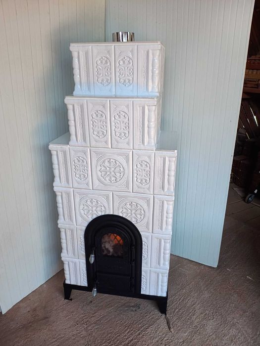 Semineu din teracota 6 randuri alba cu usa monobloc cu geam