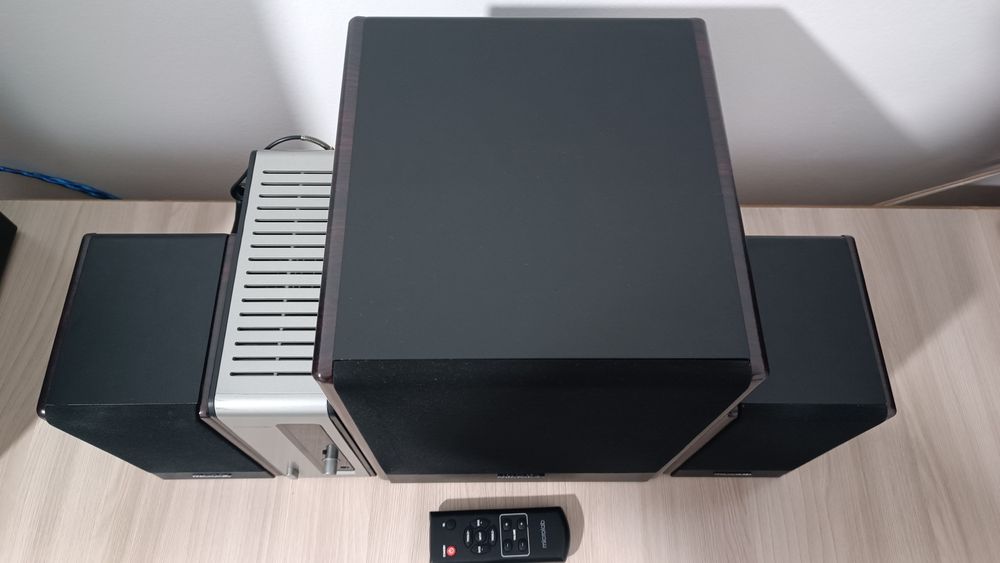 Продам microlab 2.1