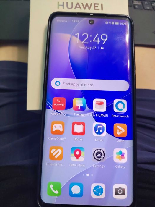 Huawei NOVA9 в много добро състояние