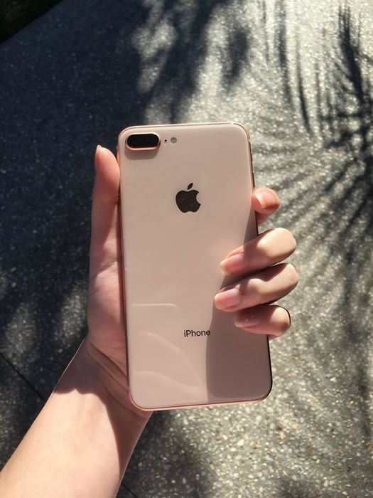 iPhone 8 Plus срочно