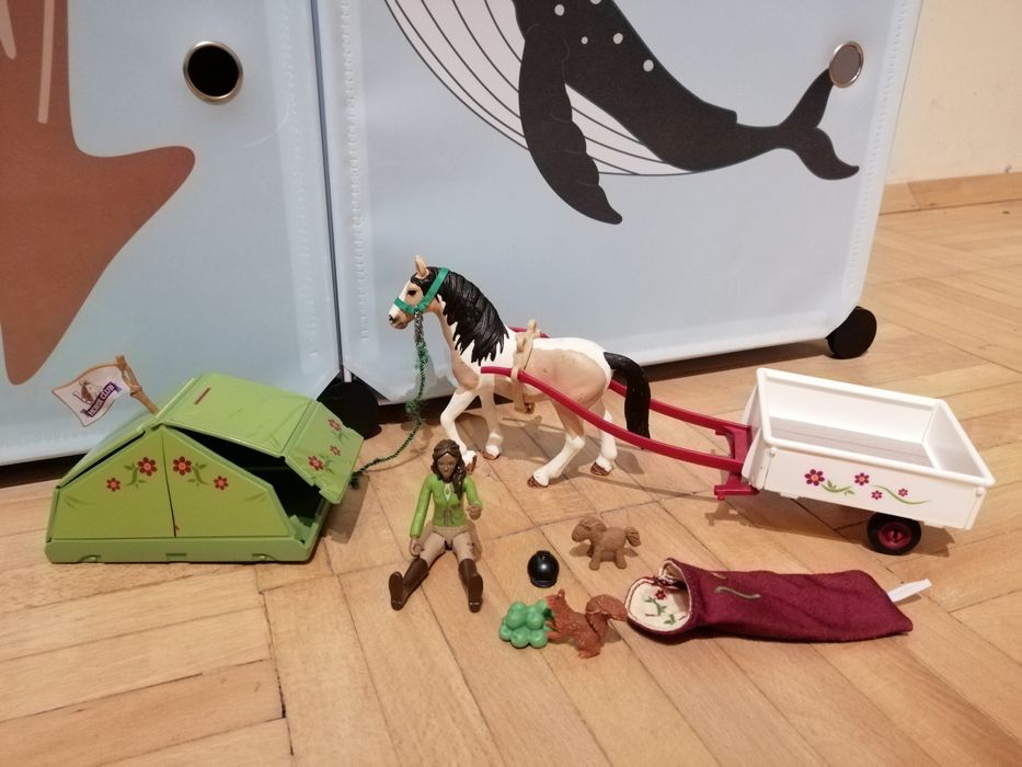 Schleich Horse Club комплект приключение с кон, ездачка, палатка