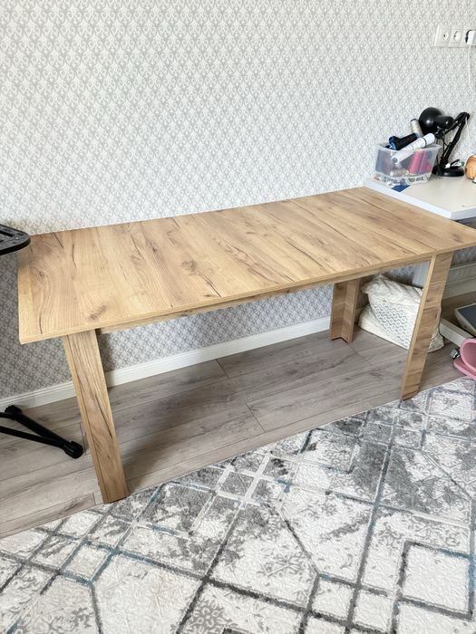 Продам кухонный стол