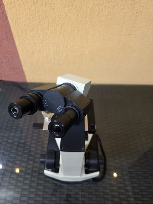 Microscop Biologic Binocular Profesional GIMA L1100B (40x - 1000x)
