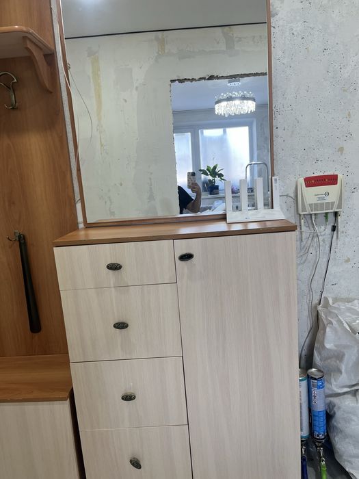 Прихожая с зеркалом