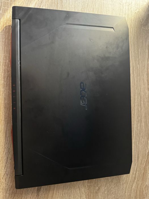 Laptop Gaming Acer Nitro 5 / Ryzen 5 4600H / GTX 1650 Ti / 32GB RAM / 1.5TB SSD / 144Hz + Accesorii