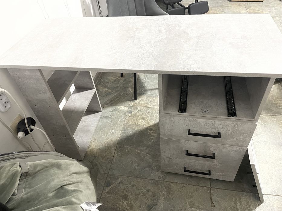 Стол для маникюра