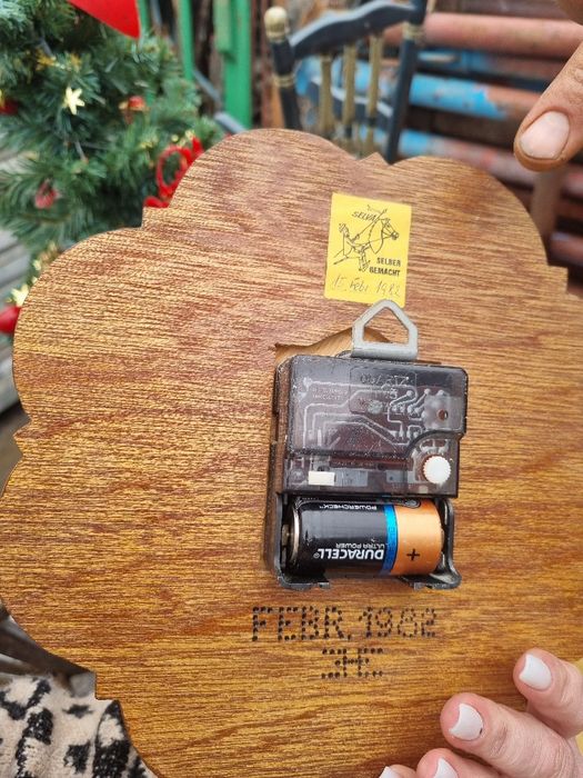 Ceas antic  de perete