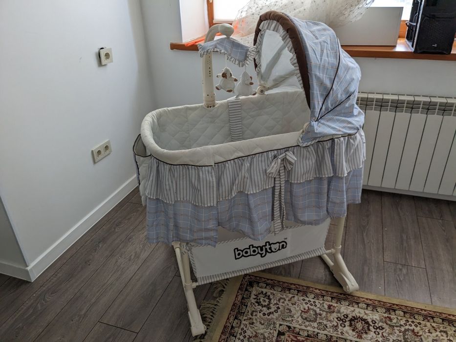 Детская кроватка качель