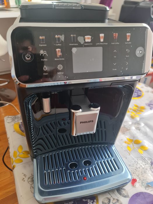 Espressor automat Philips  seria 5500