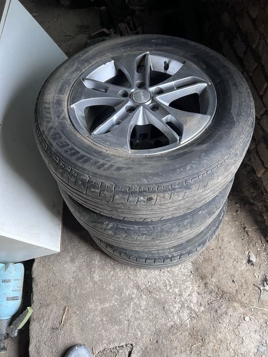 Продам диски 215/65/R16