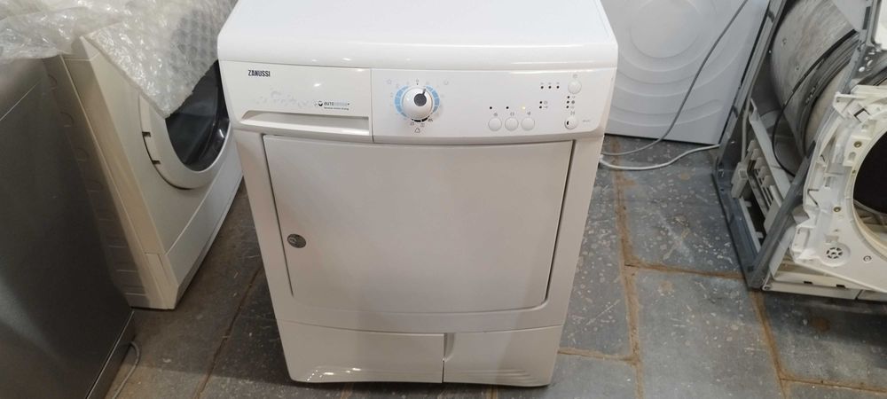 Сушилня ZANUSSI клас B 6кг внос от Германия