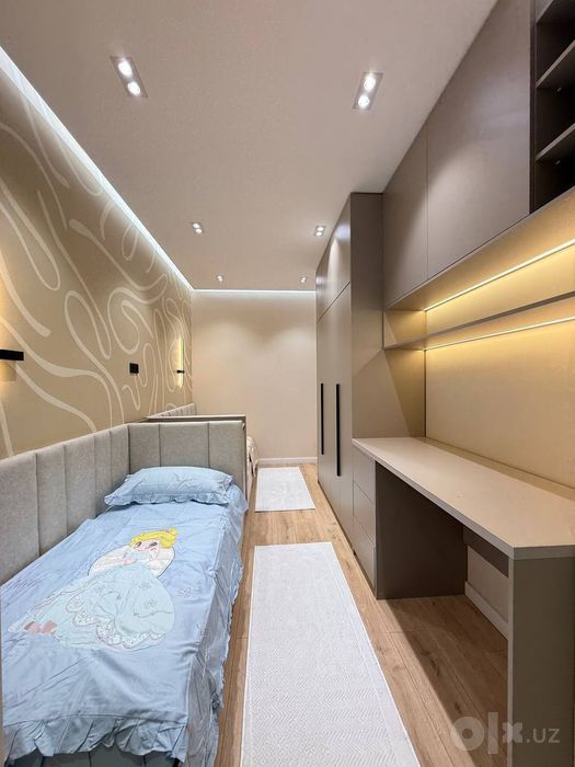 Продается 3в4 ком квартира, ориентир: Ц-1 кофейня Бон, 80м²