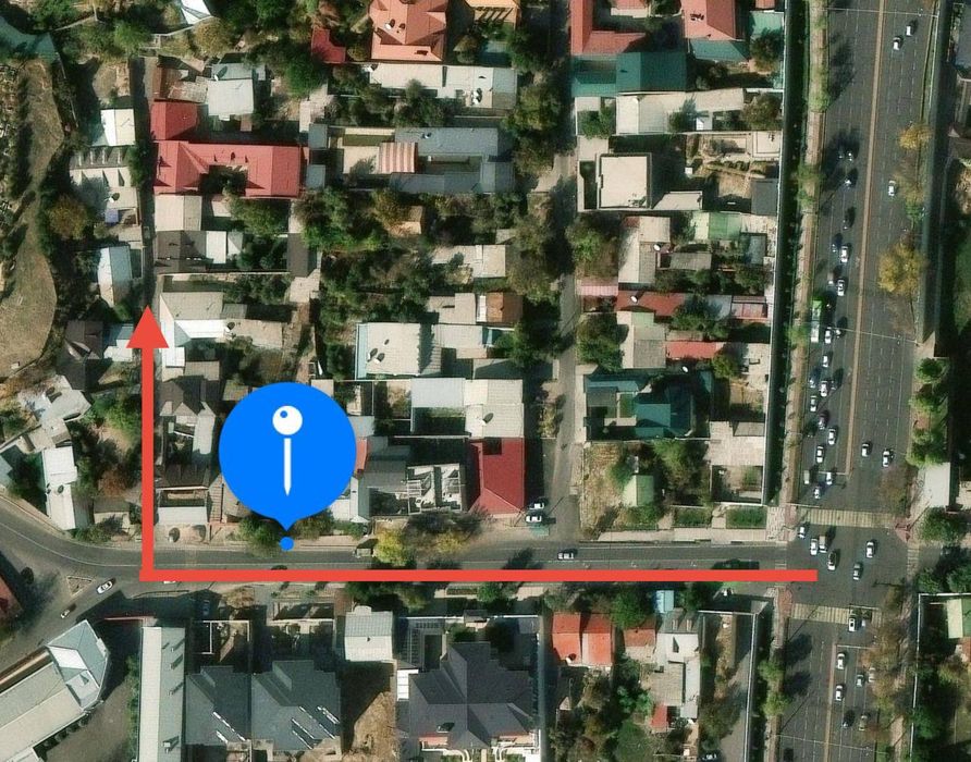 Участок под строительство.