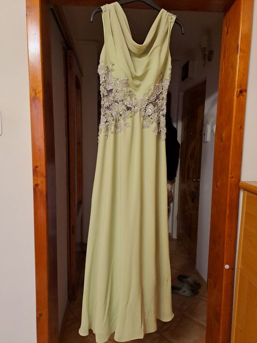 Vand rochie de seara