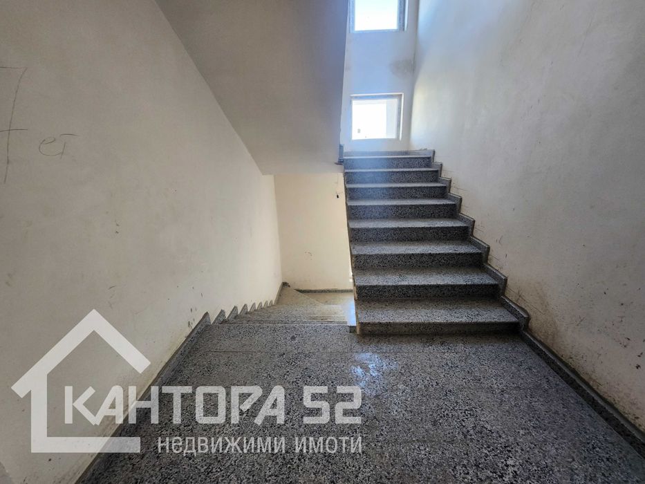 Продава се Едностаен апартамент в Варна, Център - 43 кв.м за 1859 €/кв.м - Снимка #1