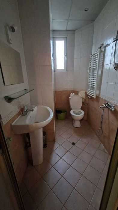 Дава се под наем Тристаен апартамент в София, Център - 81 кв.м за 749.7 € - Снимка #11