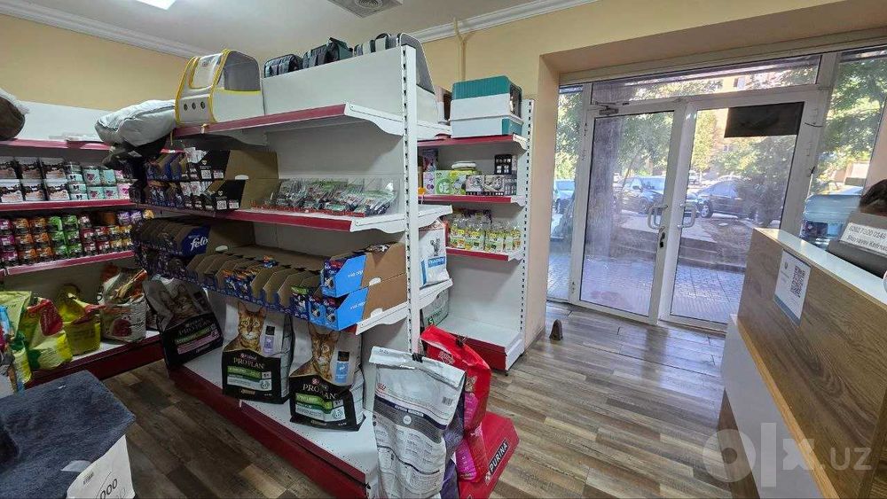 Продается на метро Максима Горького(А7)