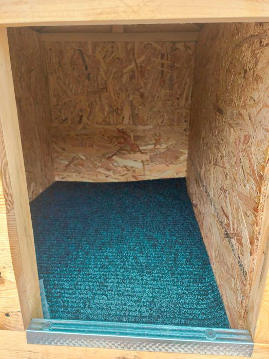 Cusca caine de CALITATE, NOUĂ, IZOLATĂ (pereti dubli)