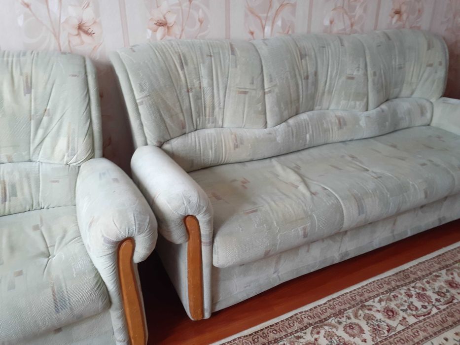 Продам мягкий уголок в хорошем состоянии!